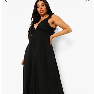 BooHoo Plus Curve Black Tie Detail Plunge Maxi Sun Dress NWOT sz 14